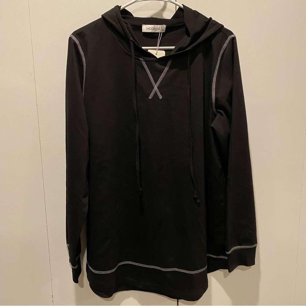 NWT Moqivgi Women’s Black Hoodie Shirt